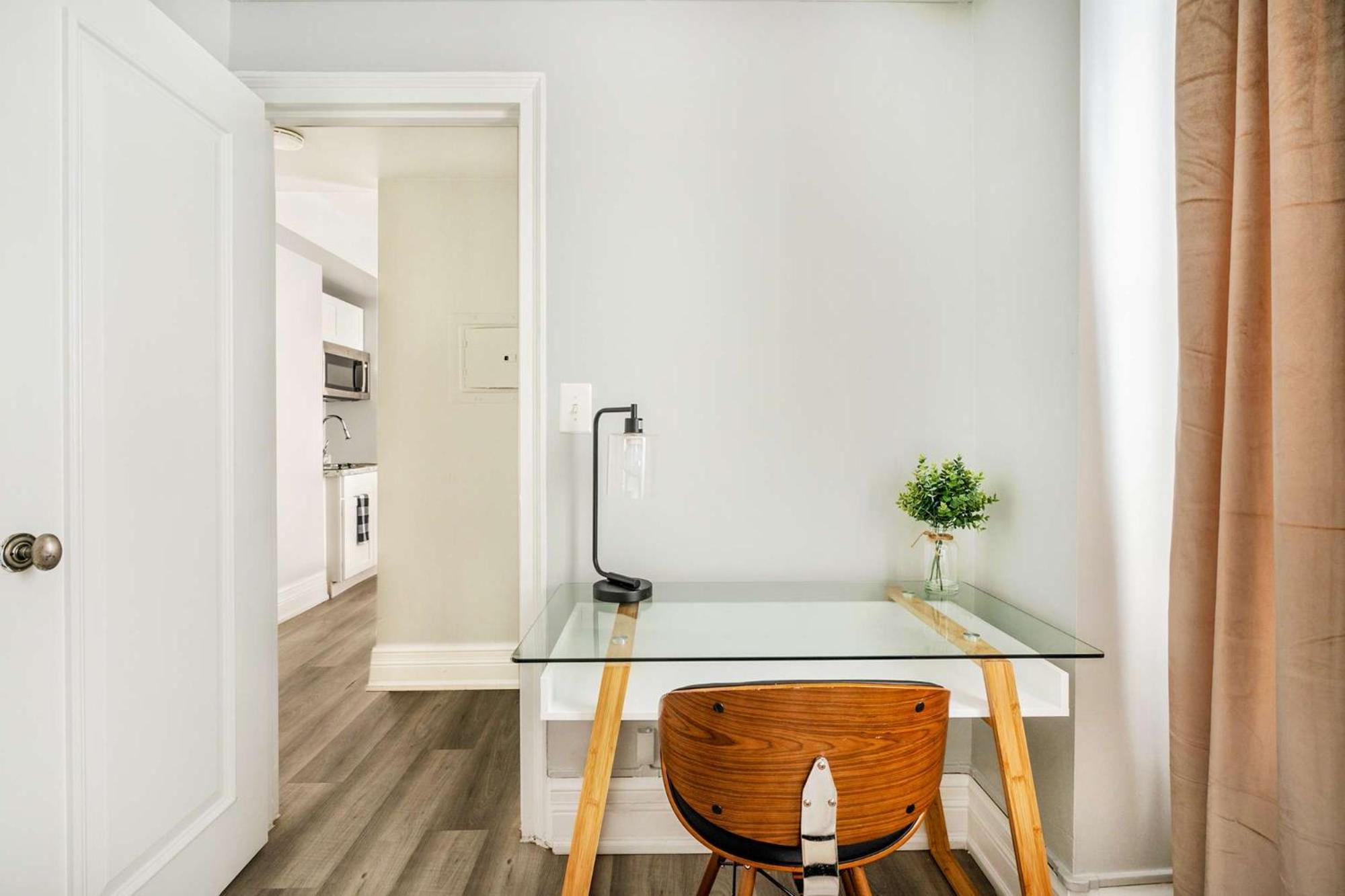 73-1406 New 1br 1bth Uws Doorman Gym Pangsapuri New York